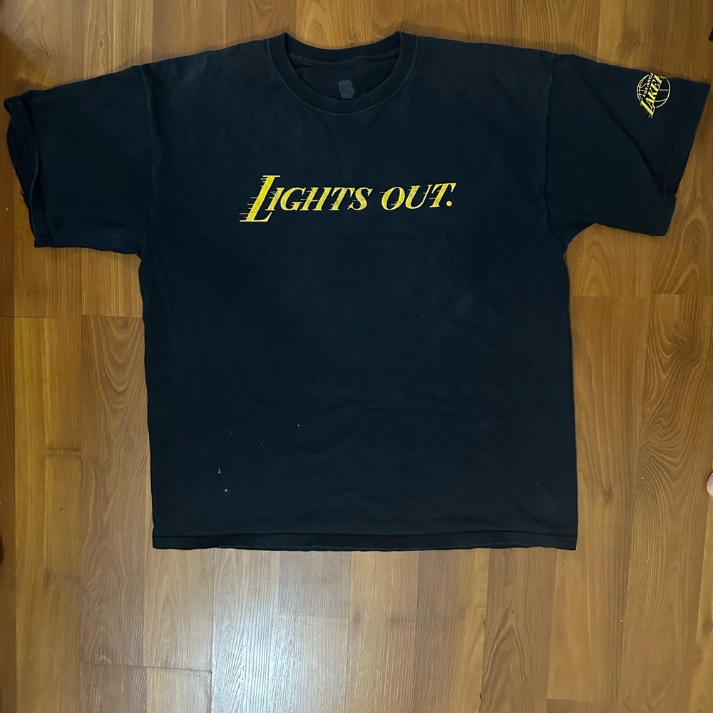 MID 2010s LIGHTS OUT LAKERS SHIRT